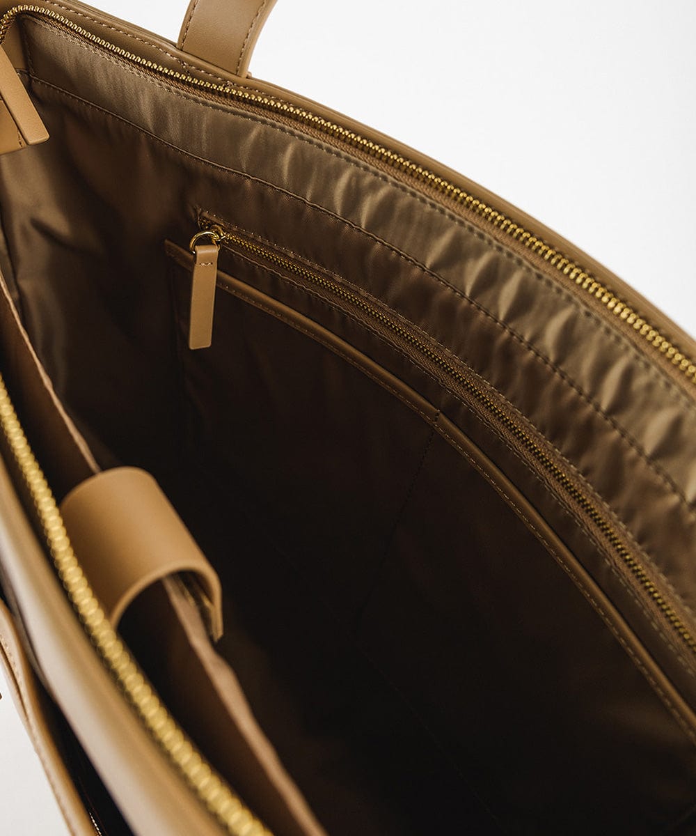 A beige Hayes Hat Carrying Tote bag #color_tan