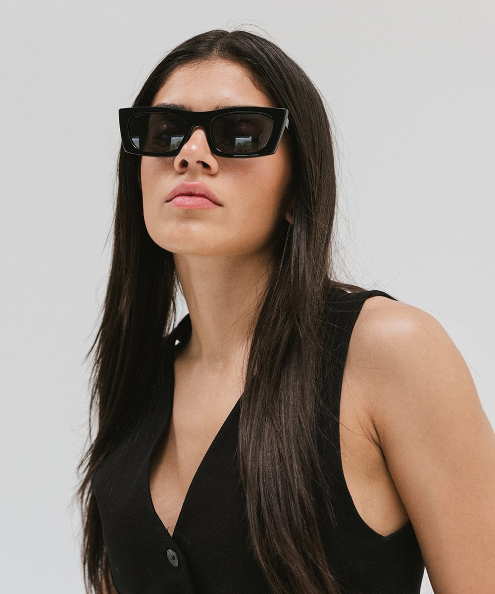 Jackie Rectangle Sunglasses - GIGI PIP #color_black