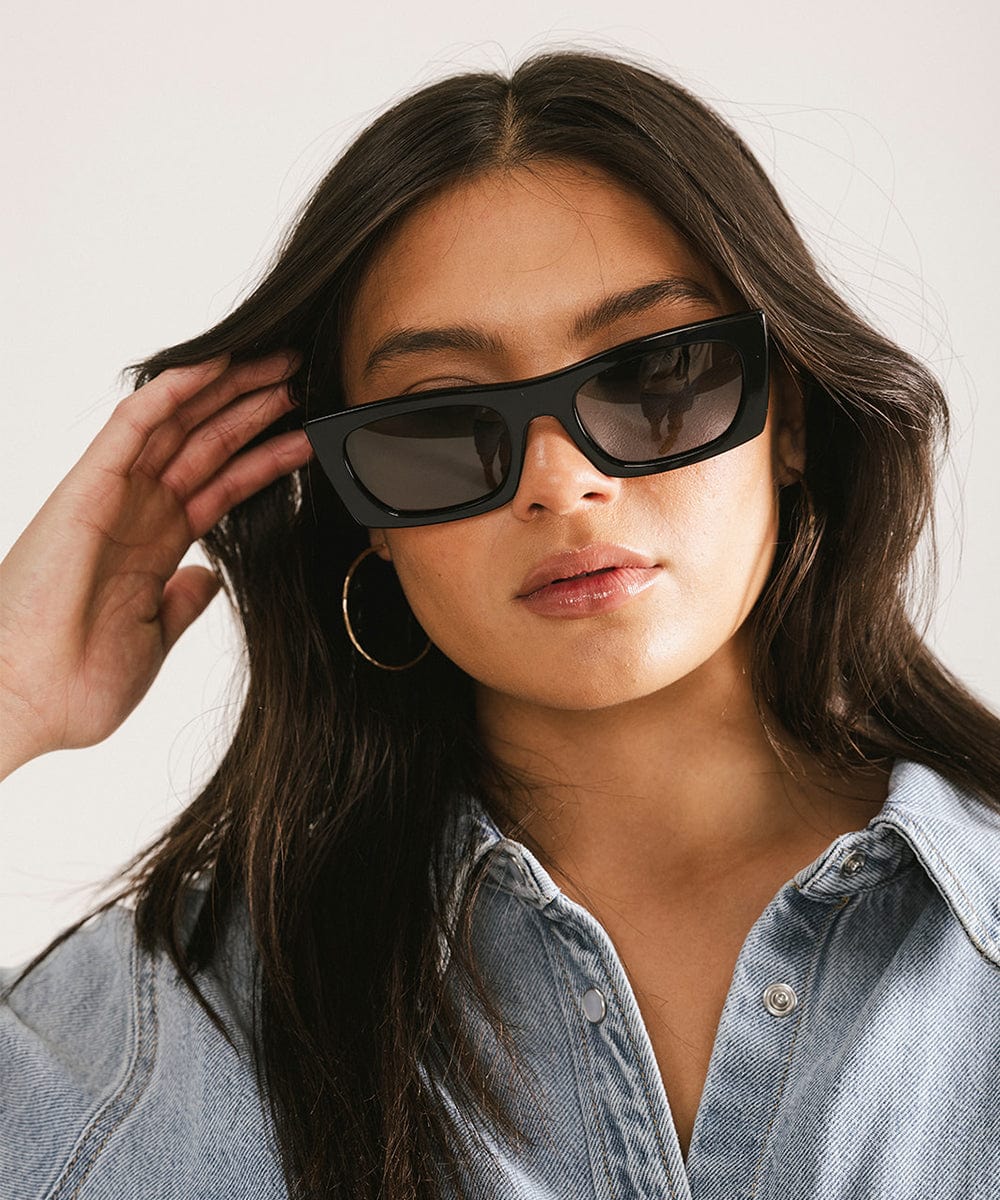 Jackie Rectangle Sunglasses - GIGI PIP #color_black