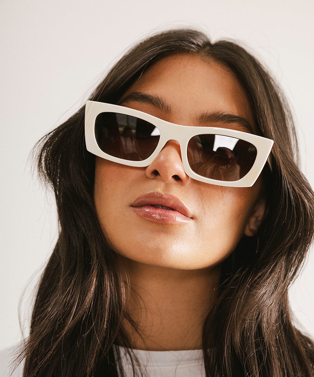 Jackie Rectangle Sunglasses - GIGI PIP #color_white tortoise