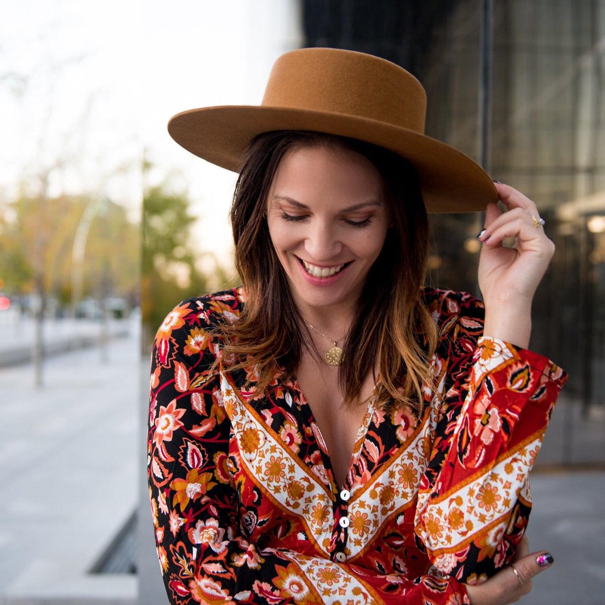 Three Ways to Style Your DAHLIA for Fall display picture 1