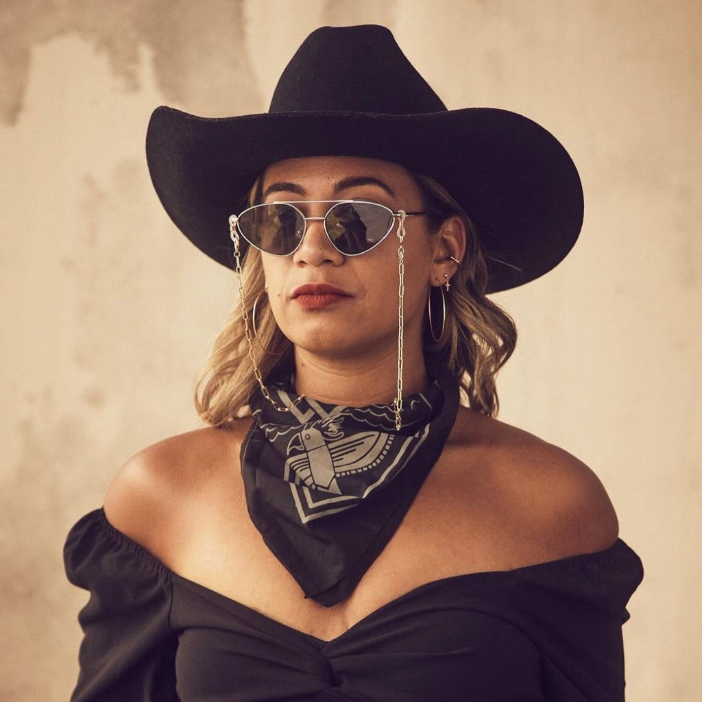 TRENDING WESTERN FASHION IN POP CULTURE - GIGI PIP