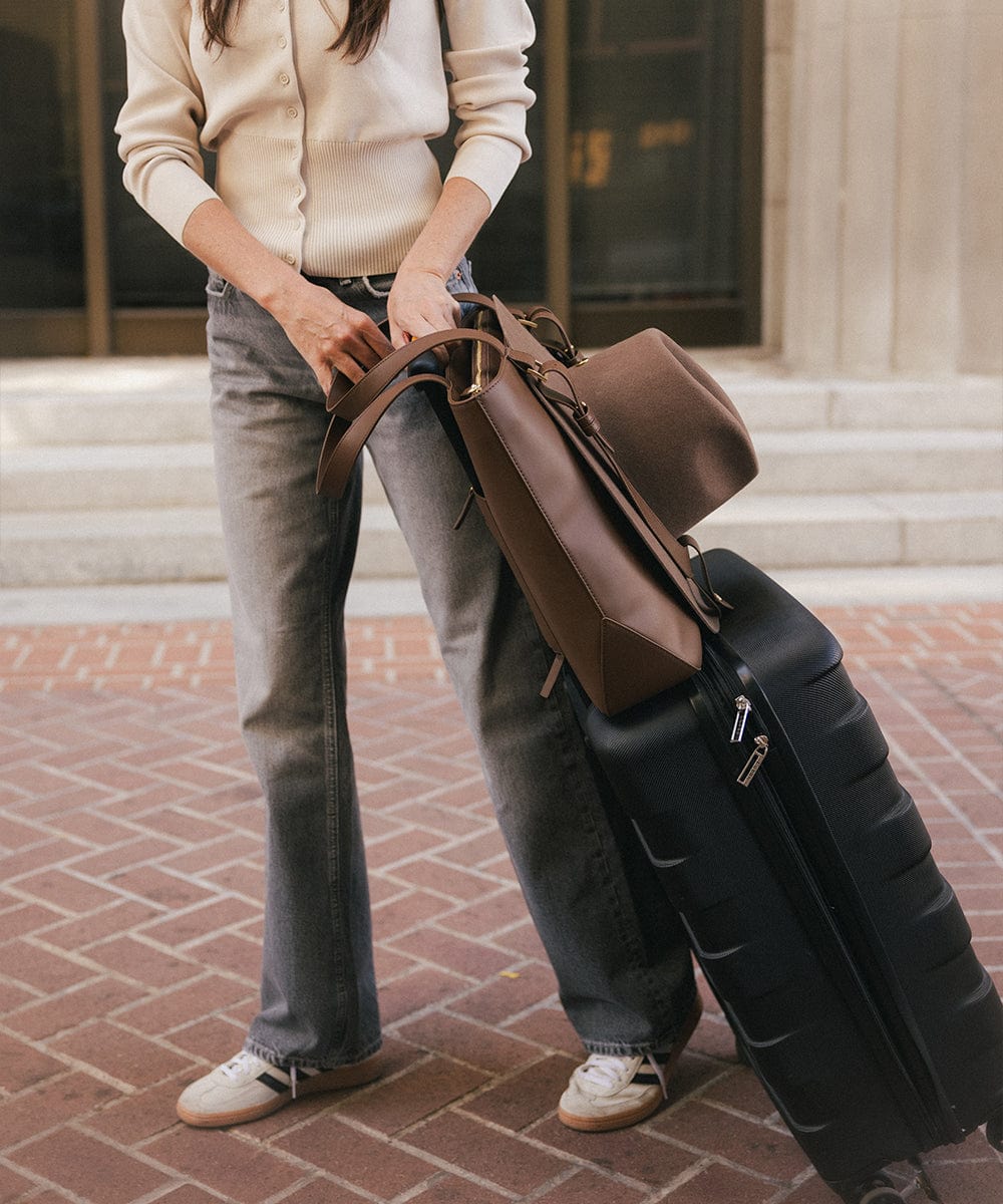 Hayes Leather Hat Carrying Tote Genuine Leather Travel Bag for Women