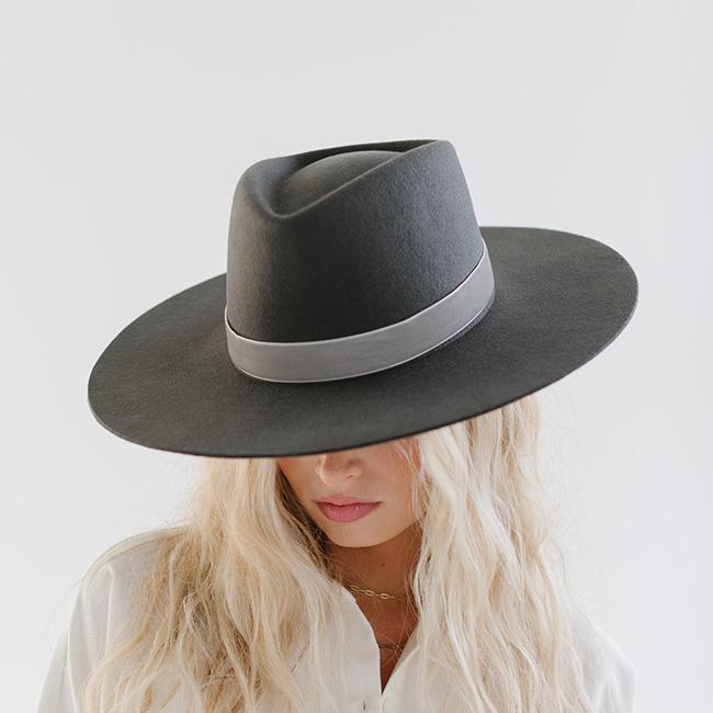Gigi Pip hat bands + trims for women's hats - Velvet Chain Band - 100% nylon ribbon band with a layer of velvet lining the outside, featuring with Gigi Pip brand near the gold chain clasp [camel]