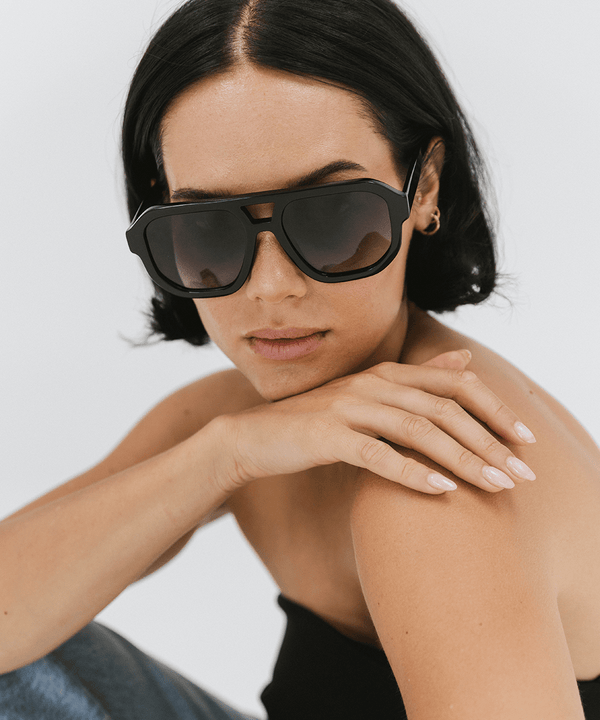 Gigi Pip sunglasses for women - Farrah Aviator Sunglasses - aviator style women's glasses with an acetate frame + polarized lenses [black]