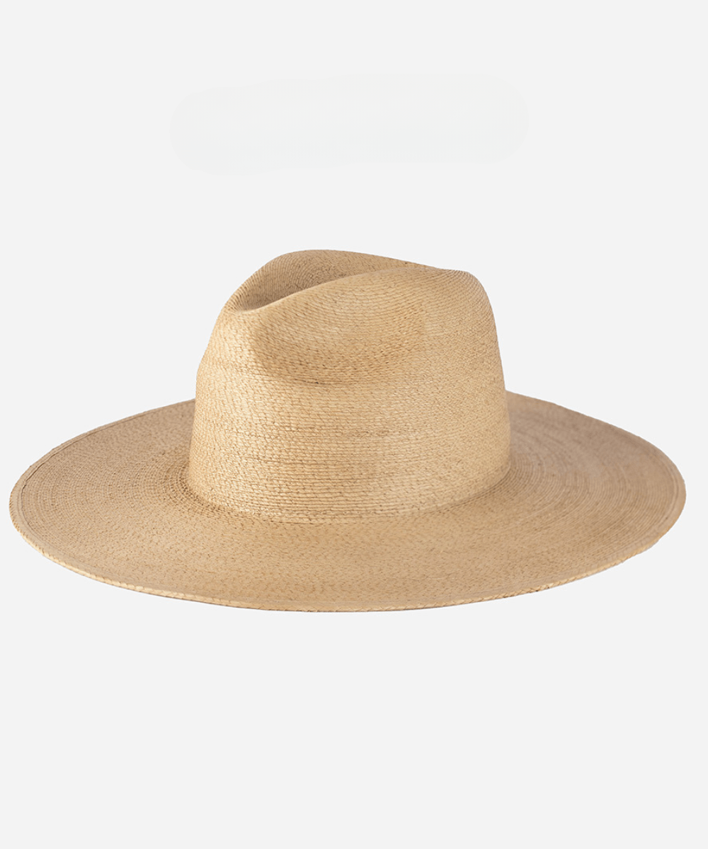 A toasted colored straw hat on a white background #color_toasted