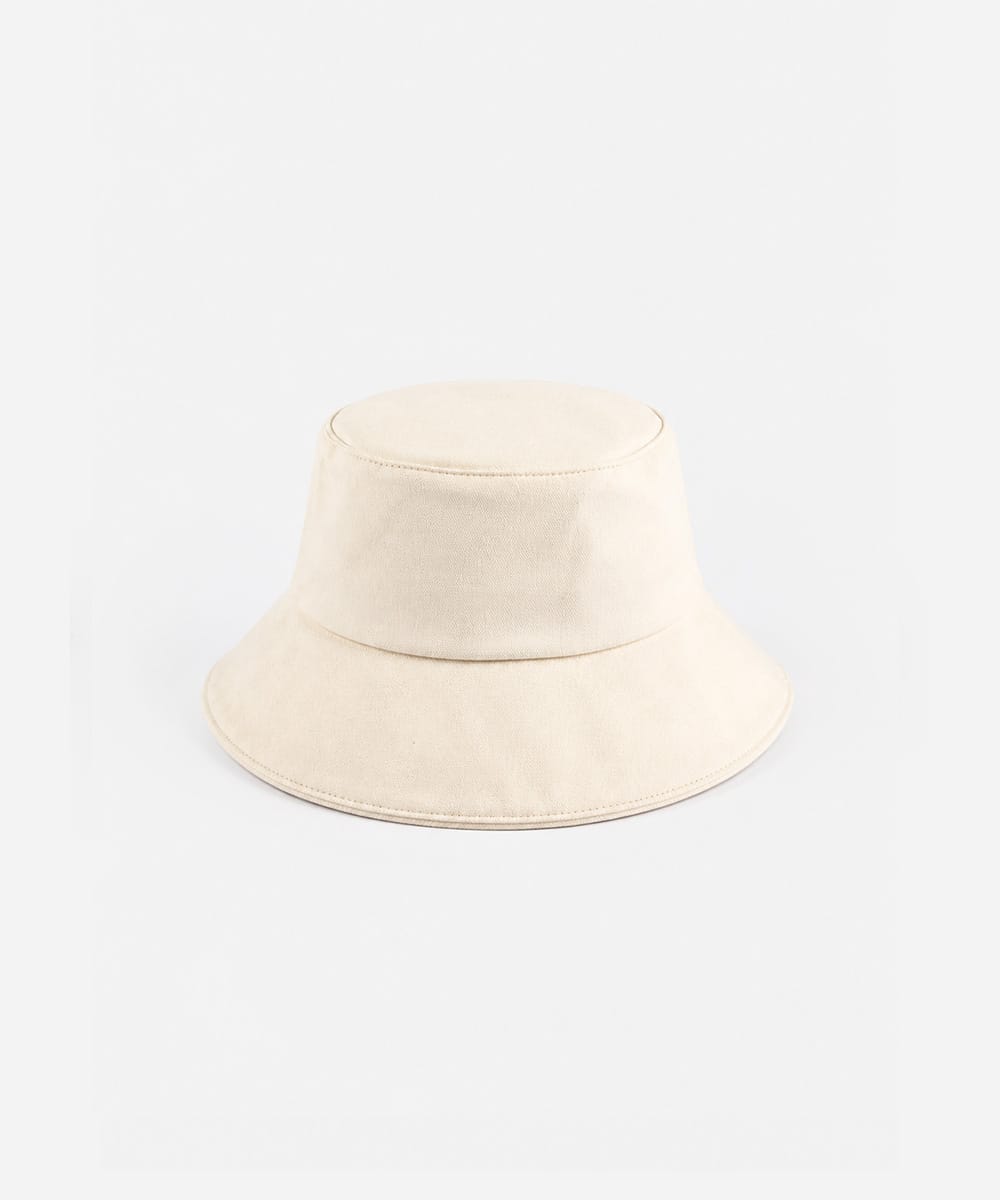Beige bucket hat on a light gray background #color_cream