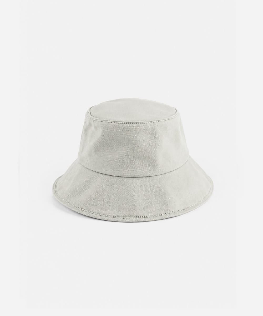 Light gray bucket hat on a white background #color_sage