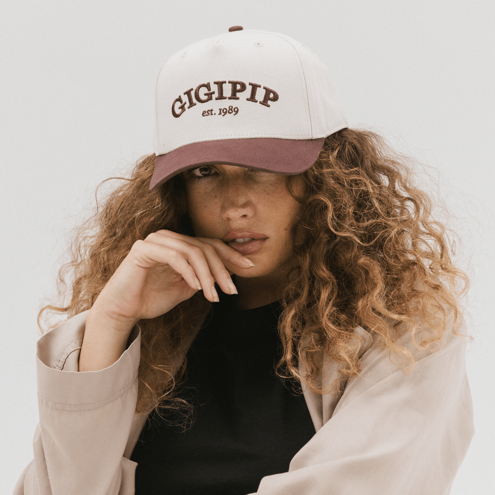 Ladies top trucker hats