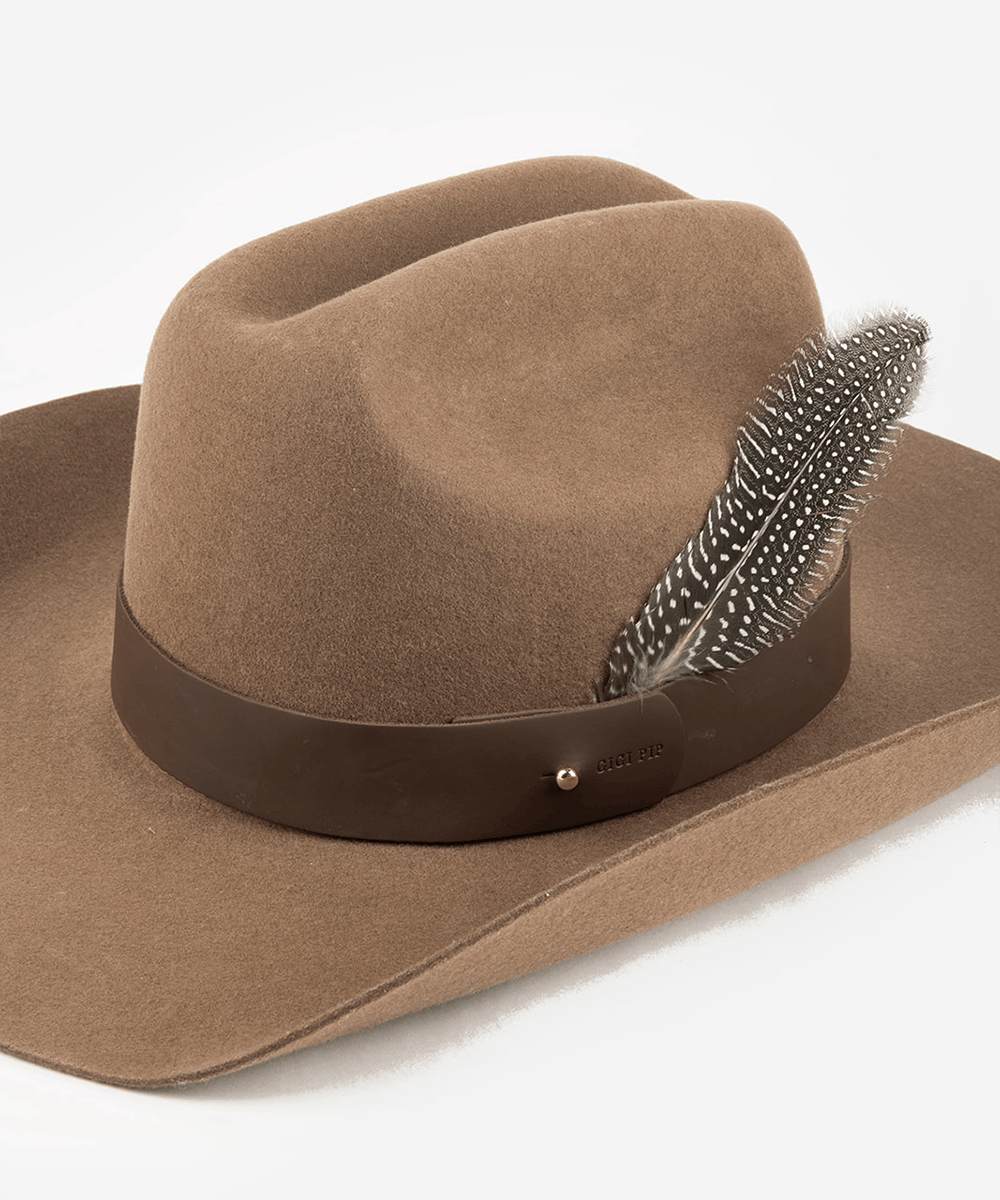 Guinea Rounds Hat Feather