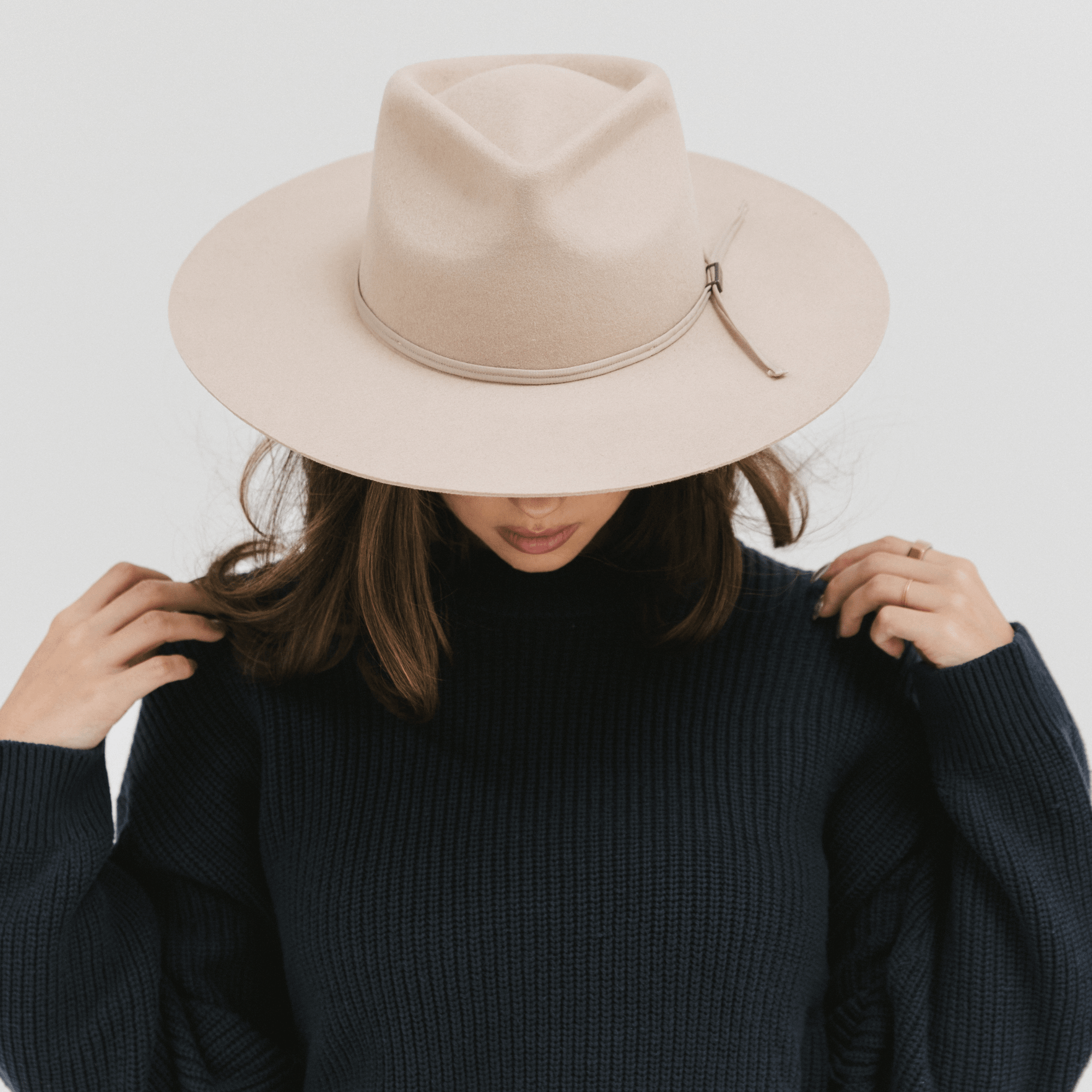 Wide brimmed hat ladies sales