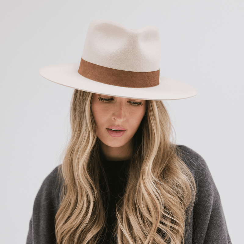Women's Flat Brim Hats - GIGI PIP