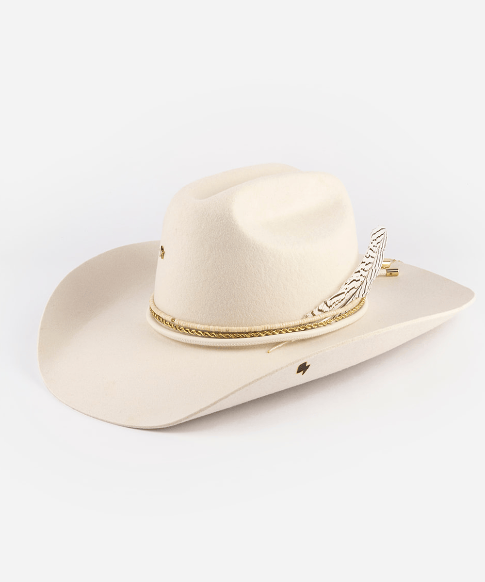 theredthread muse casquette ivory ⠀ ⠀ ⠀ ・Quedlinburg Mouton