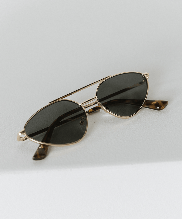 Gigi Pip sunglasses for women - Stevie Cat Eye Sunglasses - gold metal cat eye shaped frames with black acrylate lenses [gold]
