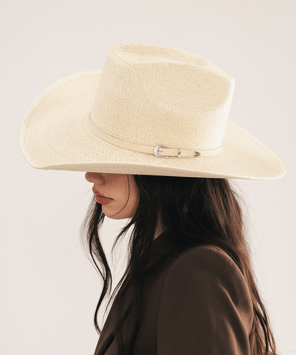 WOMEN\'S WHITE COWGIRL STRAW HAT W/ BROWN SUEDE CRYSTAL & GOLD CHAIN HAT BAND Lizzie-White-Felt-Cowboy-Hat-  main image 3