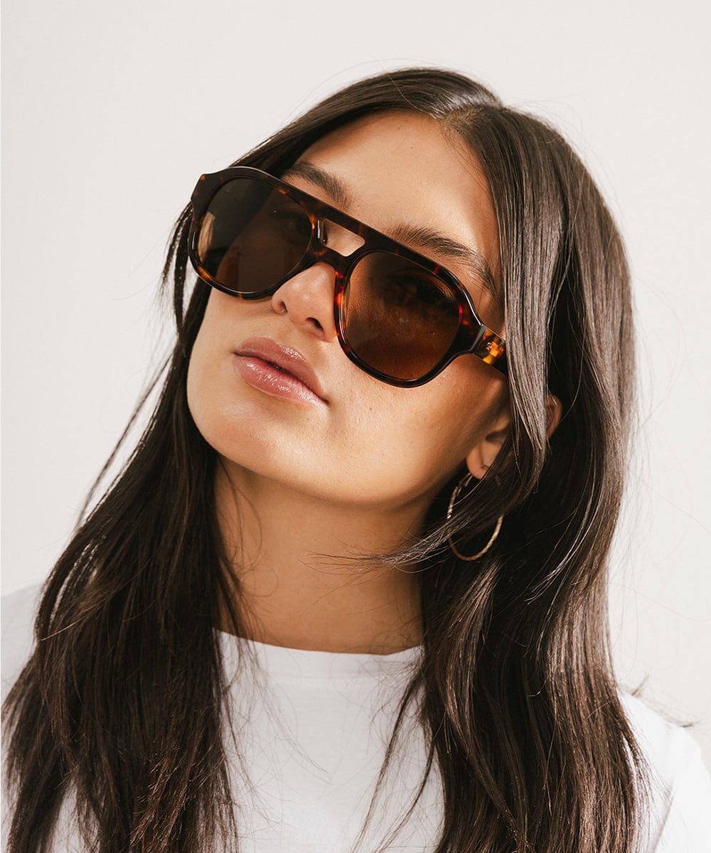 Goldie Aviator Sunglasses Stylish UV Protection for Women