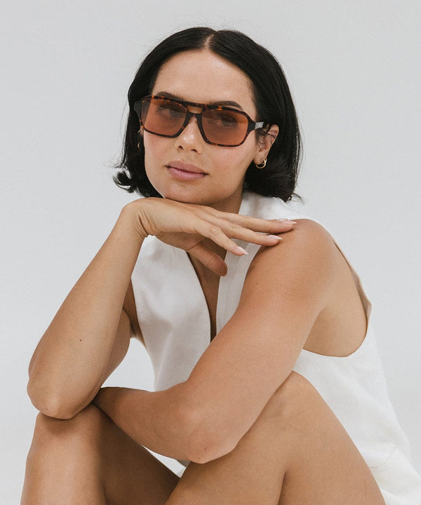 Gigi Pip sunglasses for women - Beau Aviator Sunglasses - aviator style women's sunglasses with acetate frames + nylon, non-polarized lenses [tortoise]