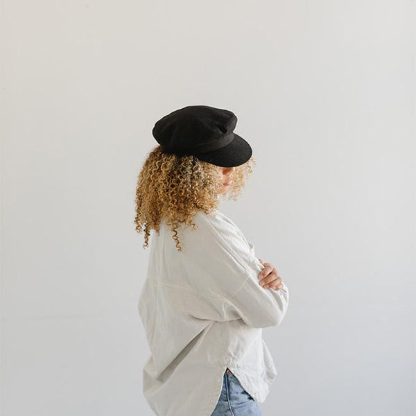 Gigi Pip caps for women - Linen Newsboy Cap - 100% linen shell classic newsboy cap with a polyester + quilted liner, featuring the Gigi Pip adjustable inner band [black]